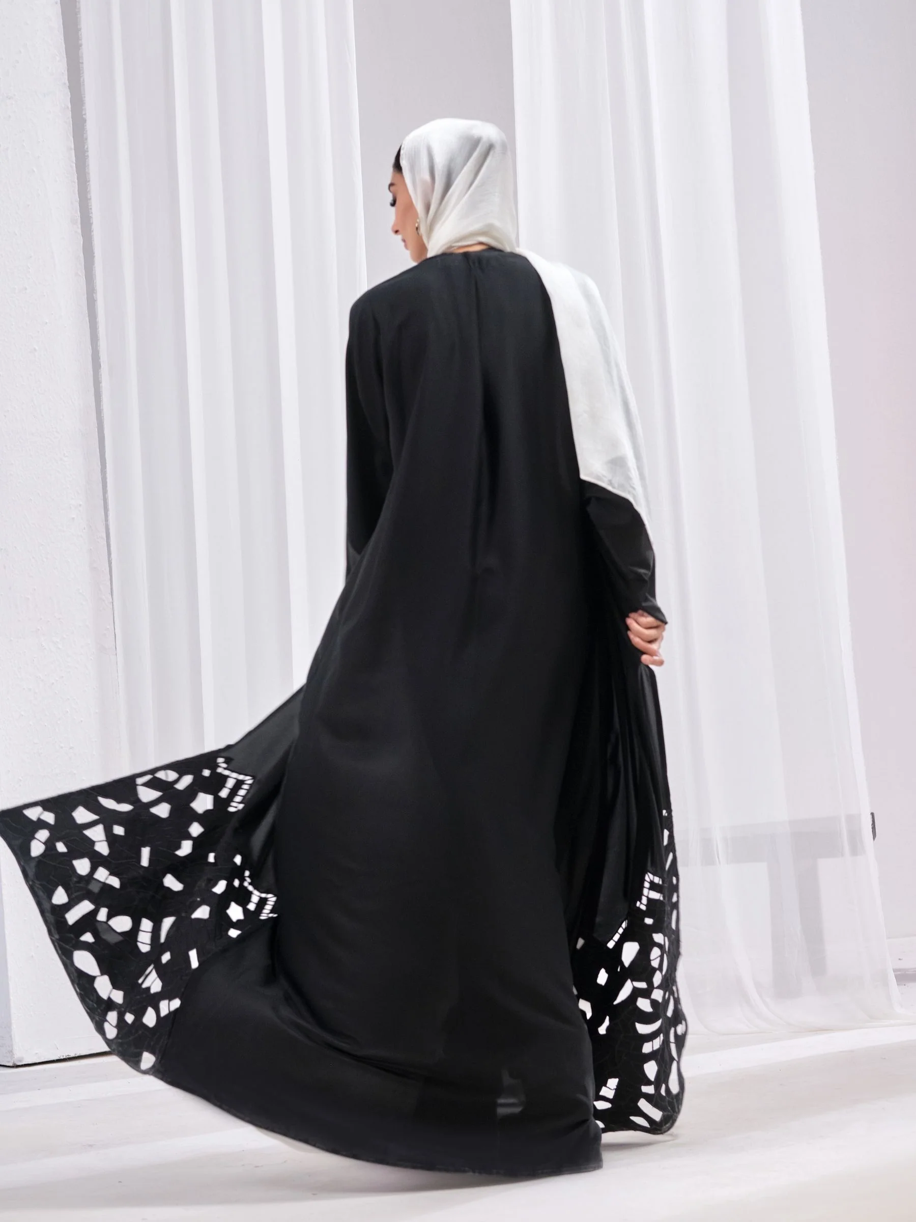 Seville Abaya - Image 5