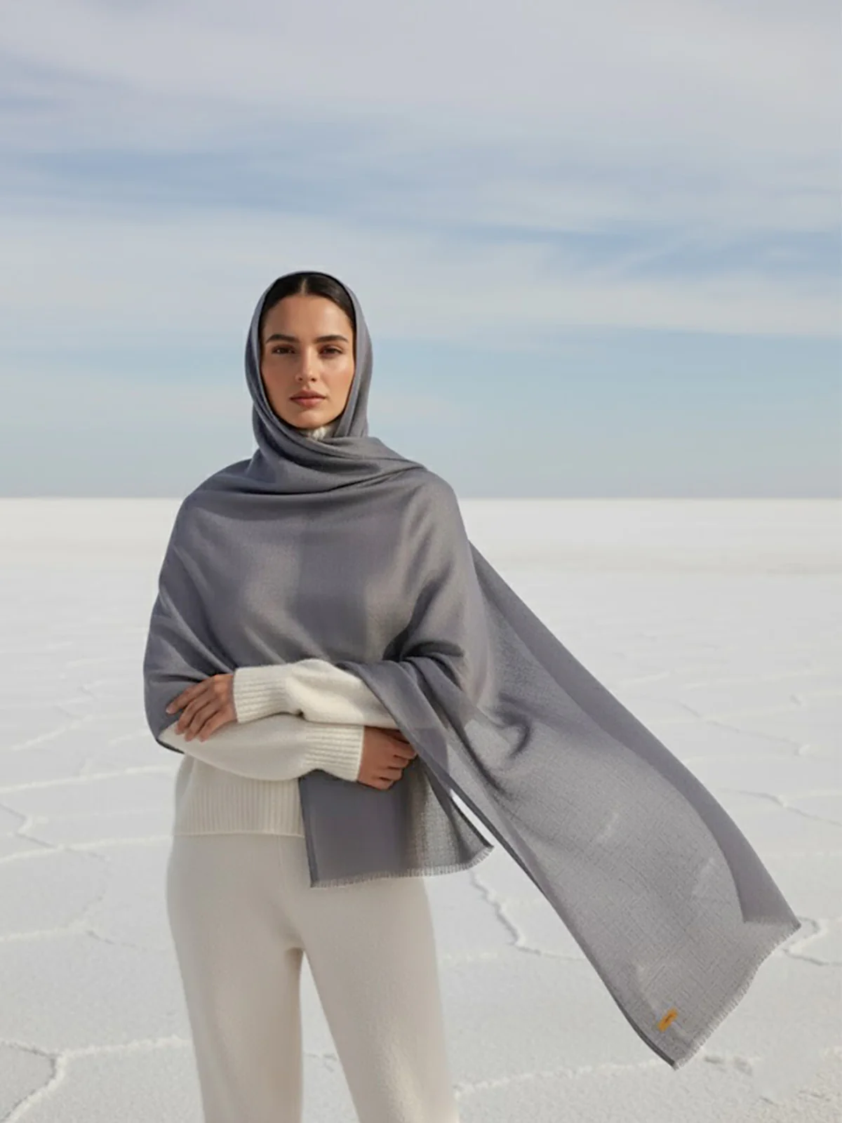 Vicuña Woolen Shawl - Ash Grey - Image 2